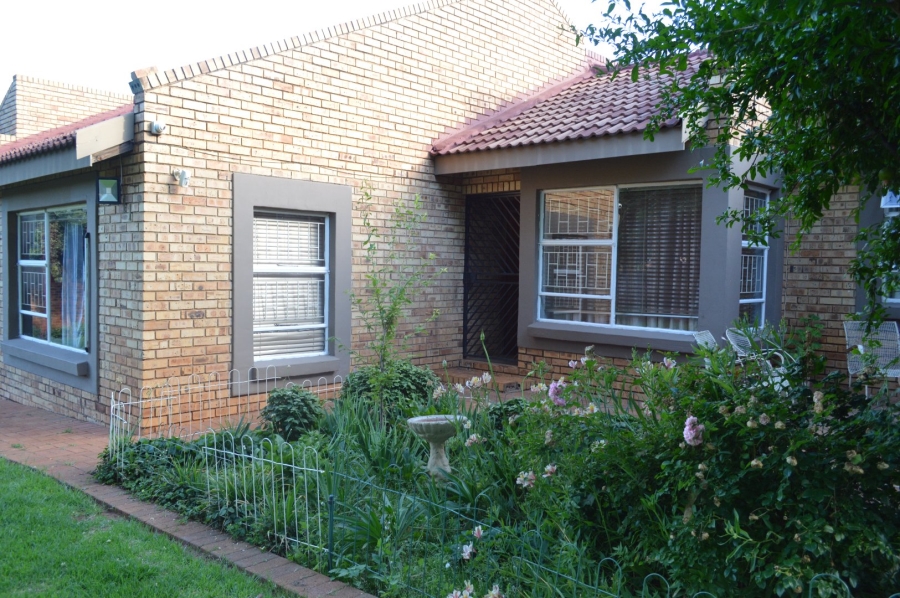 4 Bedroom Property for Sale in Doringkruin North West